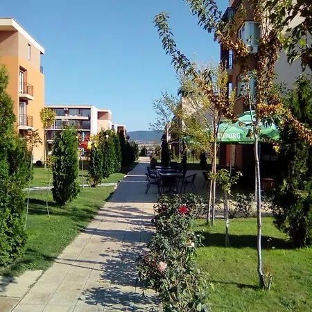 Fort Noks Orchid Studio Апартаменты *